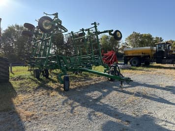 Main image John Deere 2210